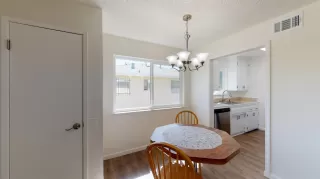 Photo #5: 20037745 Listing 