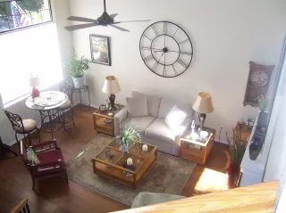 Photo #5: 20037917 Listing