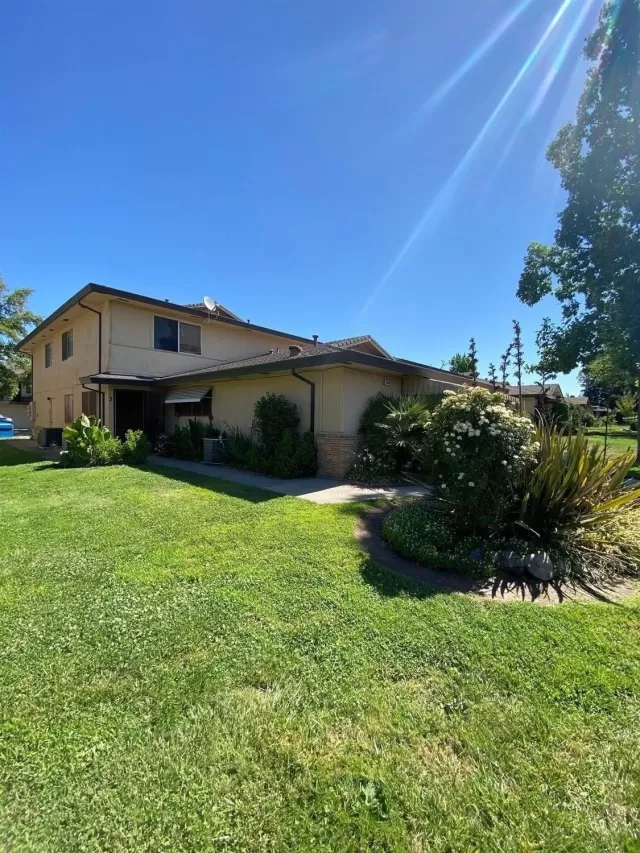 MLS: 20038129 Condo For Sale