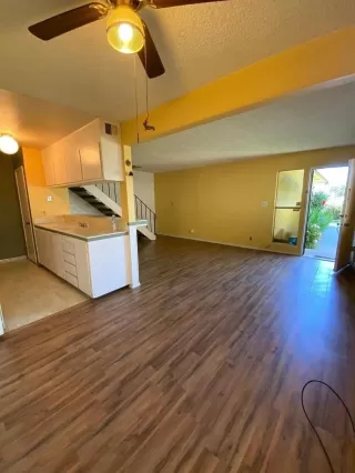 Photo #5: 20038129 Listing