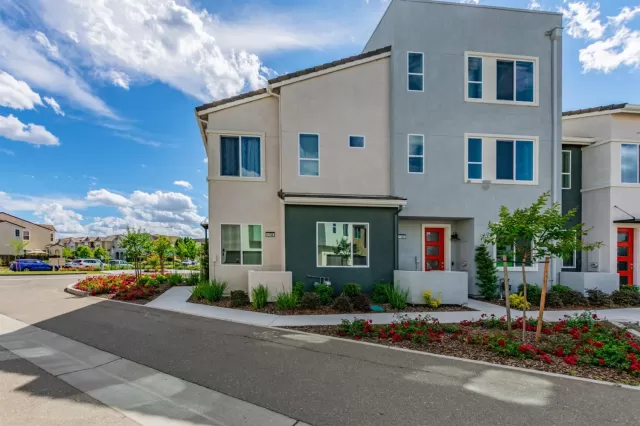 MLS: 20038221 Condo For Sale