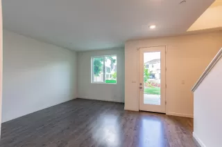 Photo #1: 20038223 Listing 