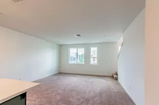 Photo #5: 20038223 Listing 