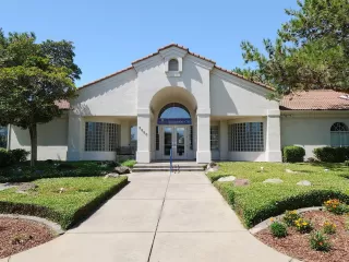 Photo #3: 20038262 Listing 