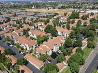 Photo #5: 20038262 Listing 