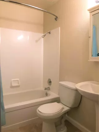 Photo #5: 20038523 Listing 