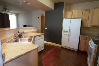 Photo #4: 20038539 Listing