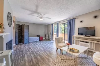 Photo #3: 20038546 Listing 
