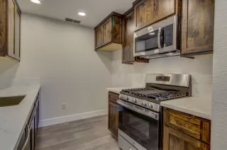 Photo #2: 20038582 Listing 
