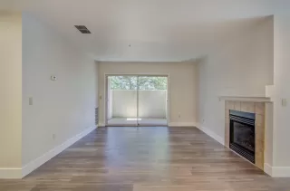 Photo #5: 20038582 Listing 