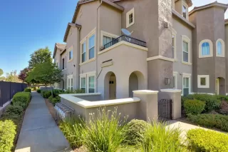 Photo #2: 20038648 Listing 