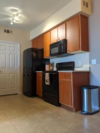 Photo #5: 20038683 Listing