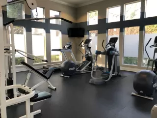 Photo #5: 20039138 Listing