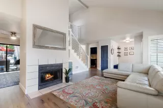 Photo #4: 20039211 Listing