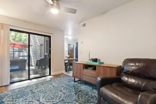 Photo #6: 20039211 Listing