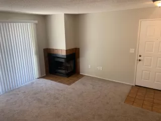 Photo #3: 20039308 Listing