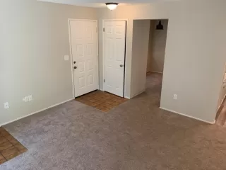 Photo #4: 20039308 Listing