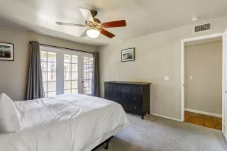 Photo #4: 20039411 Listing