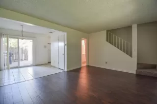 Photo #3: 20039513 Listing