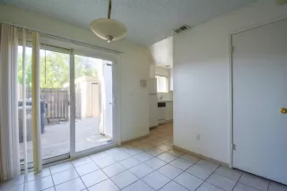 Photo #5: 20039513 Listing