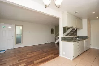 Photo #6: 20039528 Listing 