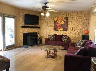 Photo #2: 20040314 Listing 