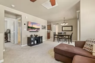 Photo #3: 20040395 Listing