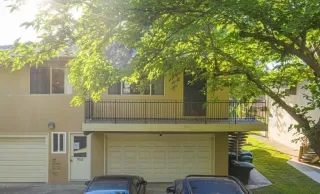 Photo #4: 20040429 Listing 