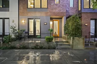 Photo #1: 20040619 Listing 