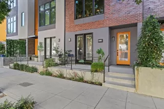 Photo #2: 20040619 Listing 