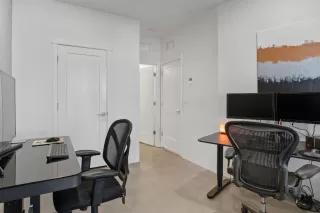 Photo #6: 20040619 Listing 