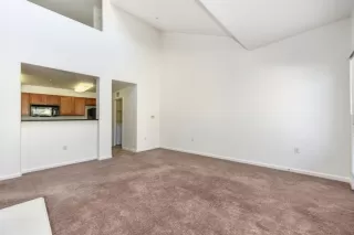 Photo #6: 20040800 Listing 
