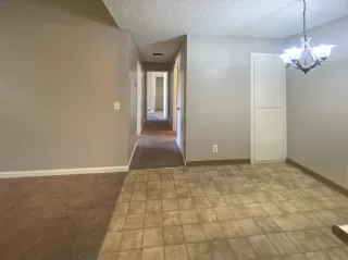 Photo #3: 20040885 Listing 