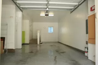 Photo #3: 20040897 Listing 