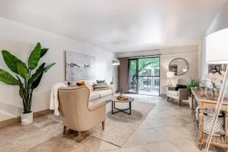 Photo #5: 20041271 Listing