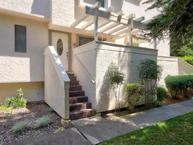 MLS: 20041452 Condo For Sale