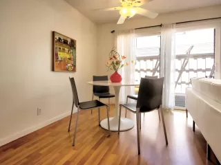 Photo #6: 20041452 Listing