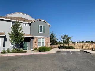Photo #1: 20041531 Listing