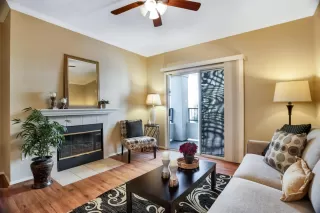 Photo #3: 20041670 Listing 