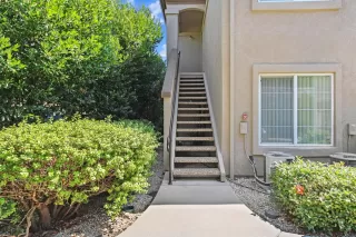 Photo #1: 20041805 Listing 