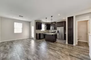 Photo #5: 20041950 Listing
