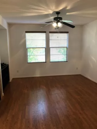 Photo #4: 20042320 Listing 