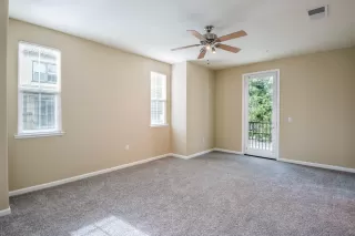 Photo #6: 20042342 Listing 