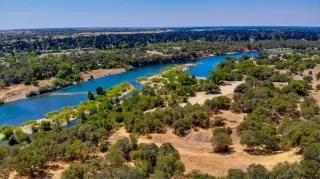 Photo #1: 20042368 Listing 