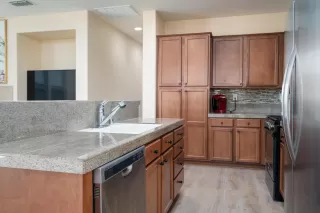 Photo #6: 20042457 Listing