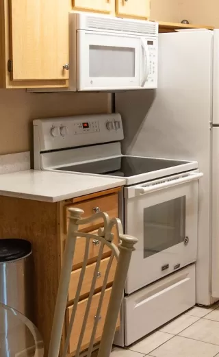 Photo #5: 20042519 Listing