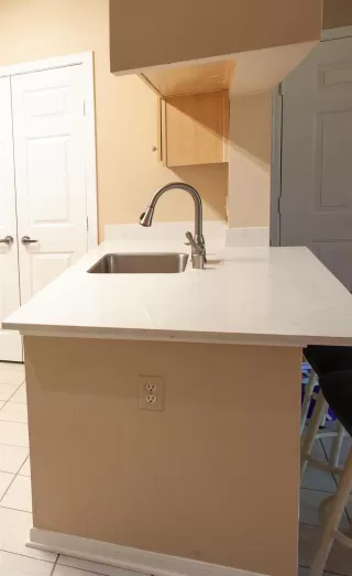 Photo #6: 20042519 Listing