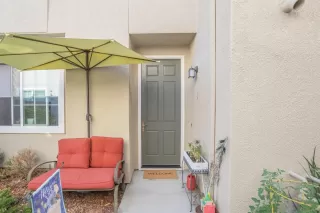 Photo #1: 20042587 Listing