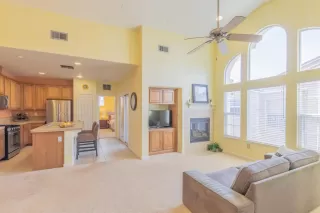 Photo #6: 20042587 Listing