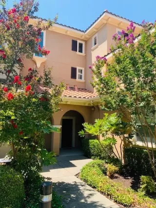 Photo #1: 20042588 Listing
